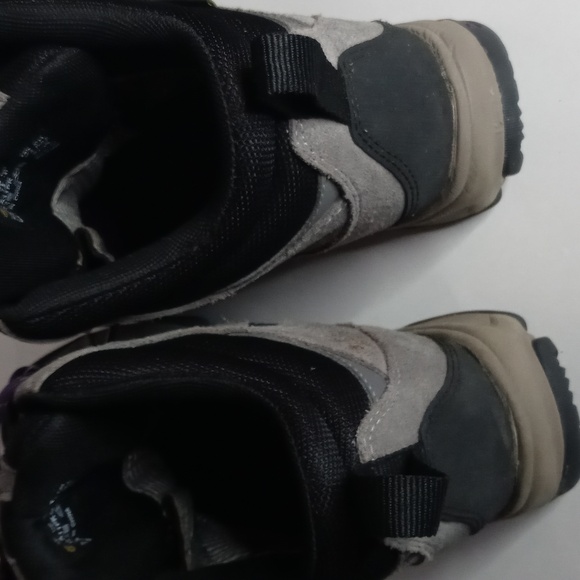 Timberland Women's Gore Tex Suede Hiking Boots - Picture 4 of 8